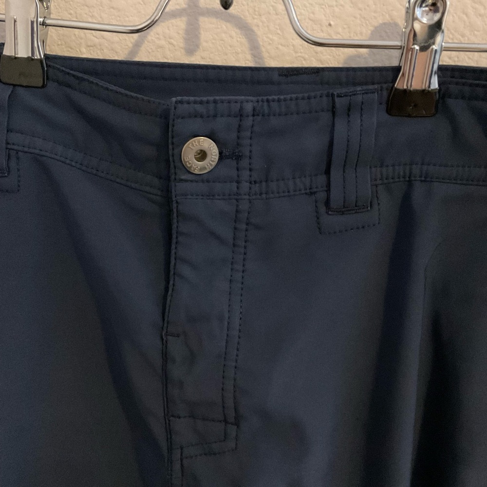The North Face Athletic Shorts / Swim Trunks - Picture 4 of 7